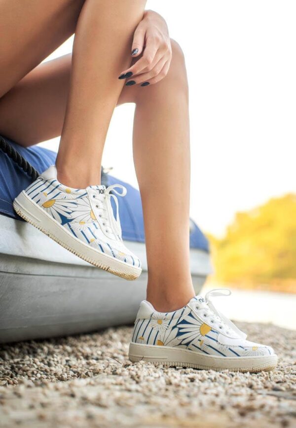 DOGO Women's Low-top Sneakers - Image 3